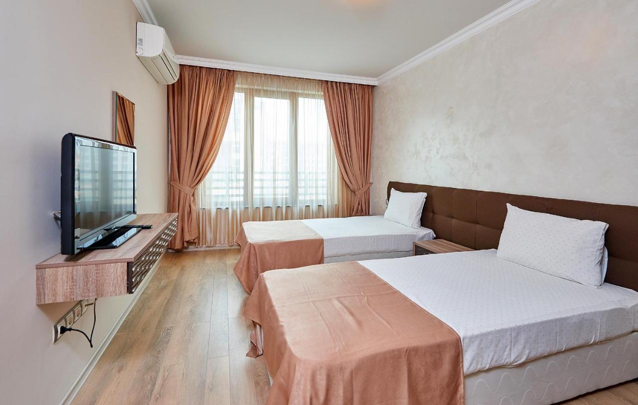 Aparthotel Boutique Rose Gardens Pomorie Esterno foto
