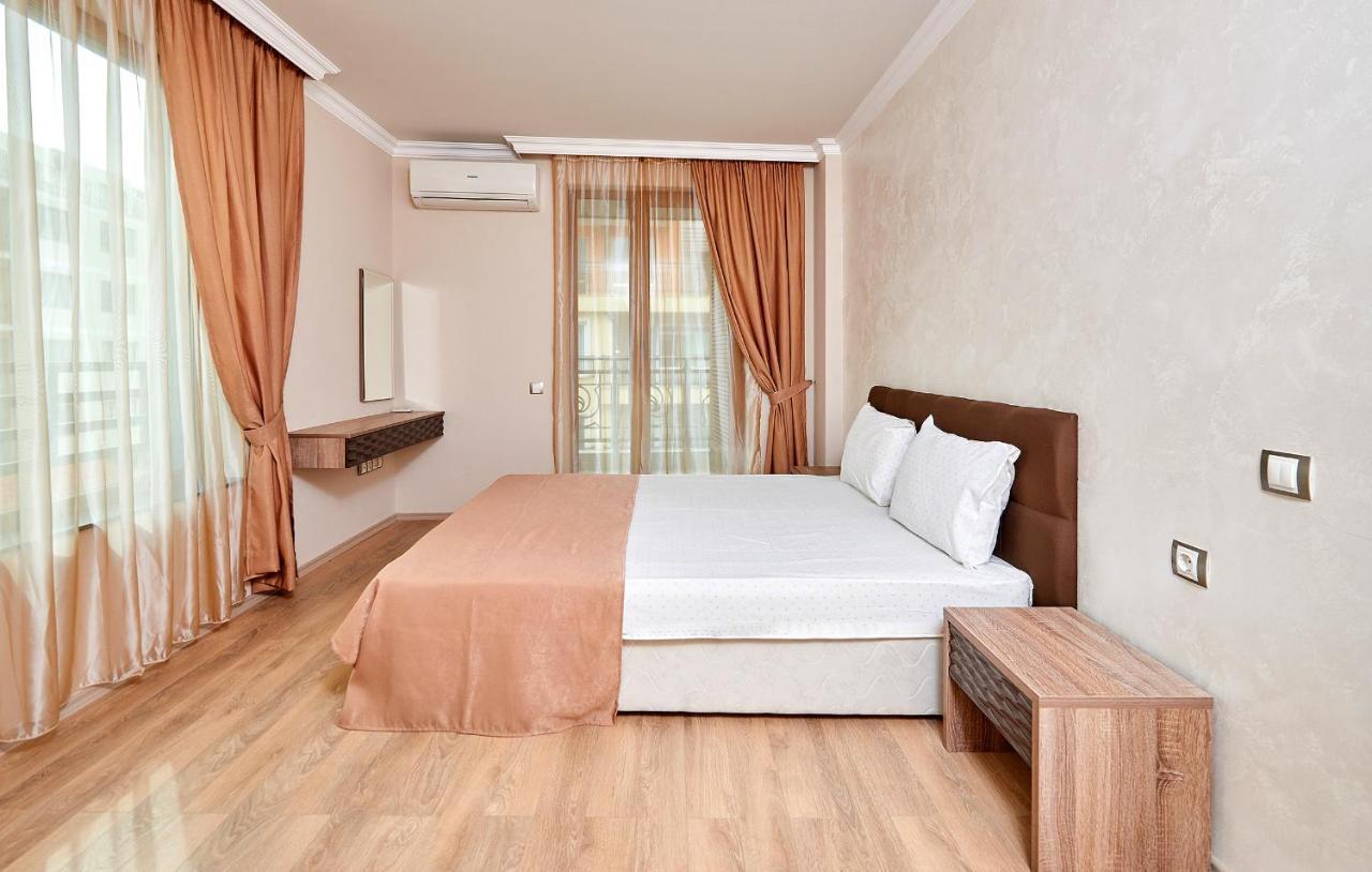 Aparthotel Boutique Rose Gardens Pomorie Esterno foto