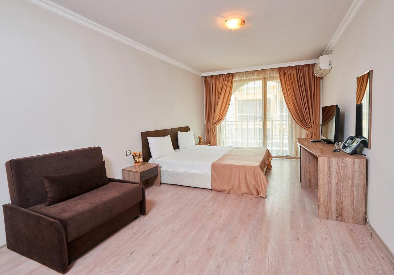 Aparthotel Boutique Rose Gardens Pomorie Esterno foto