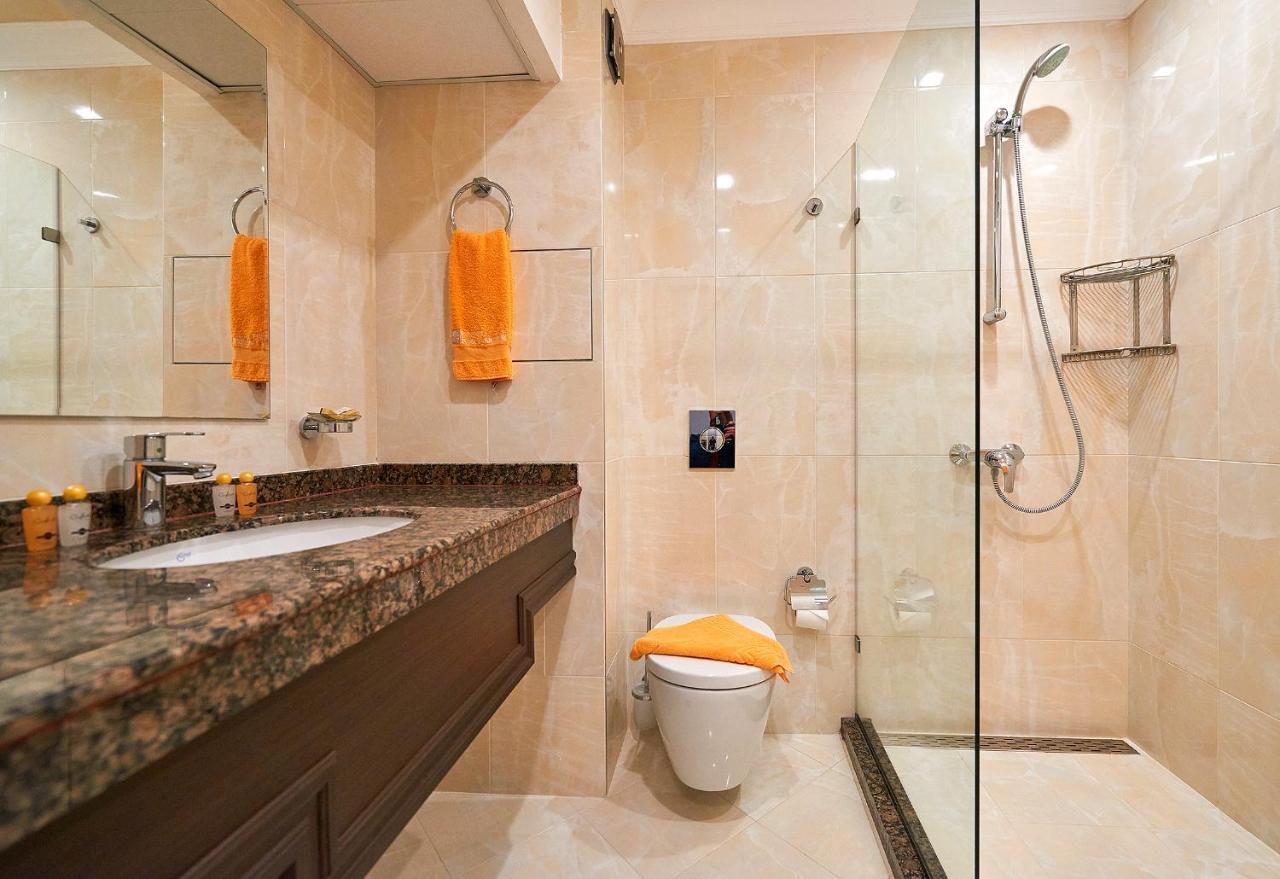 Aparthotel Boutique Rose Gardens Pomorie Esterno foto